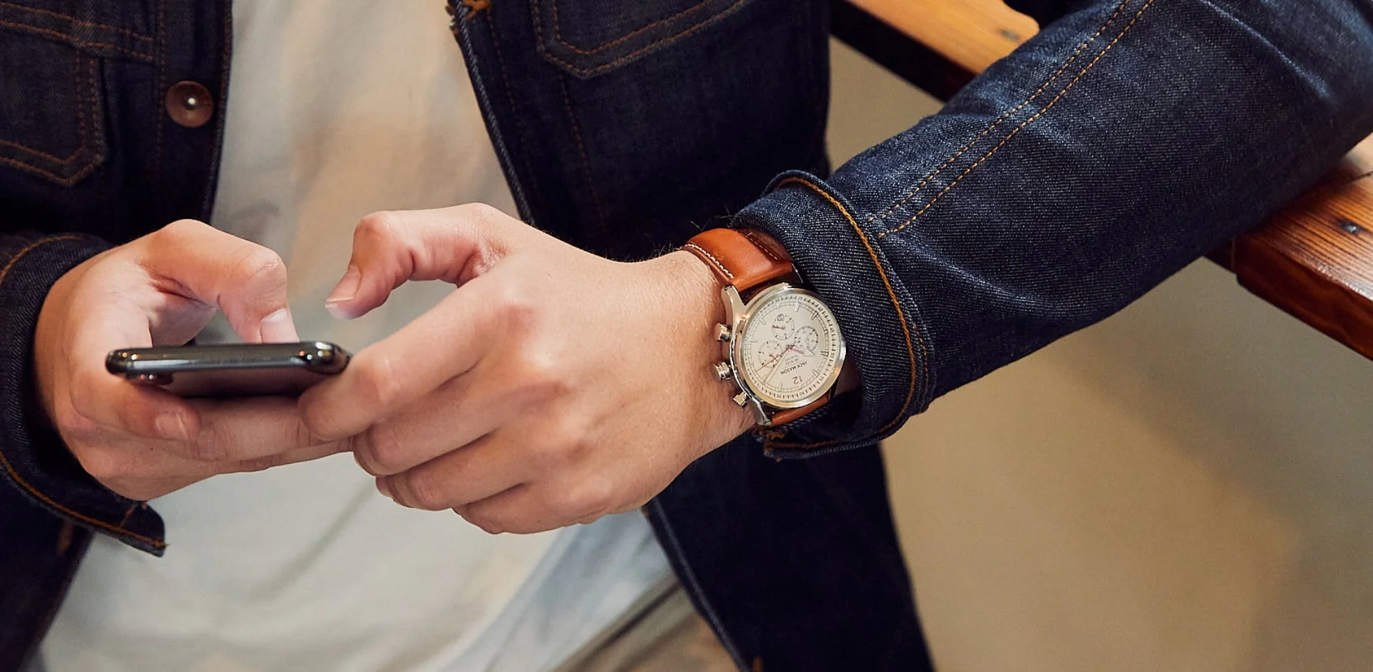 wear a leather watch strap