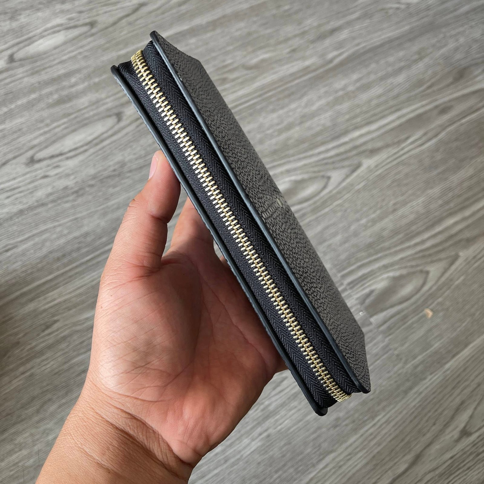 Polished Black Stingray Pearl Leather Long Wallet Handmade