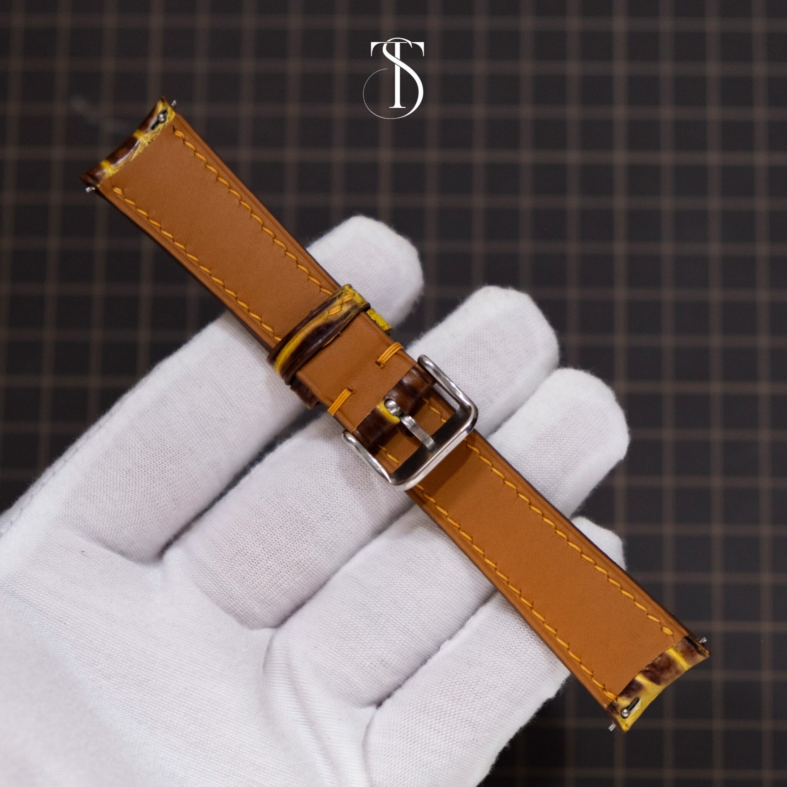 Brown Magma Alligator Strap 1
