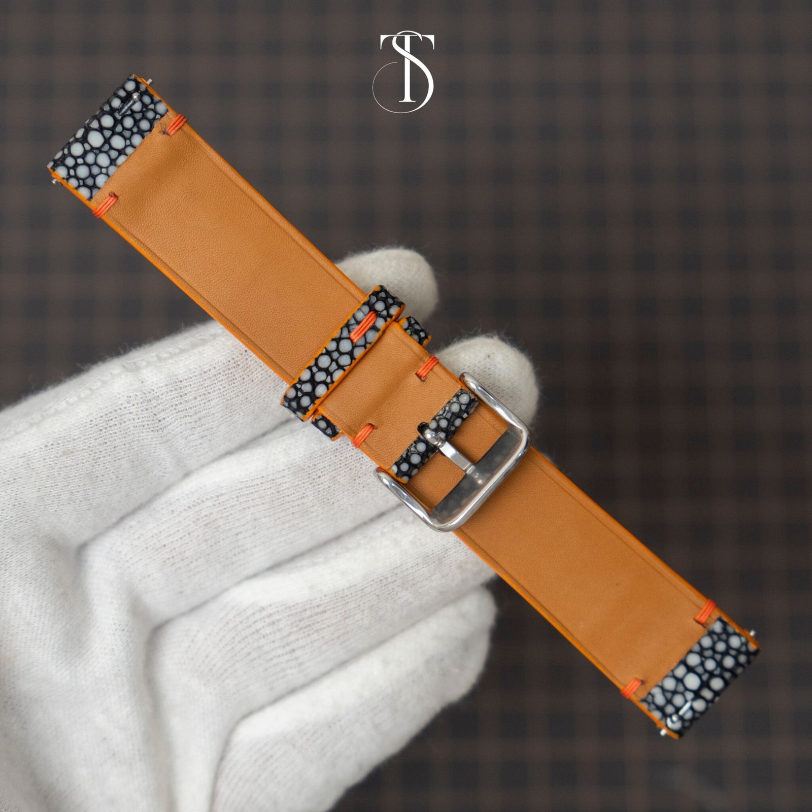 Black Pearl Stingray with Orange Accent 6