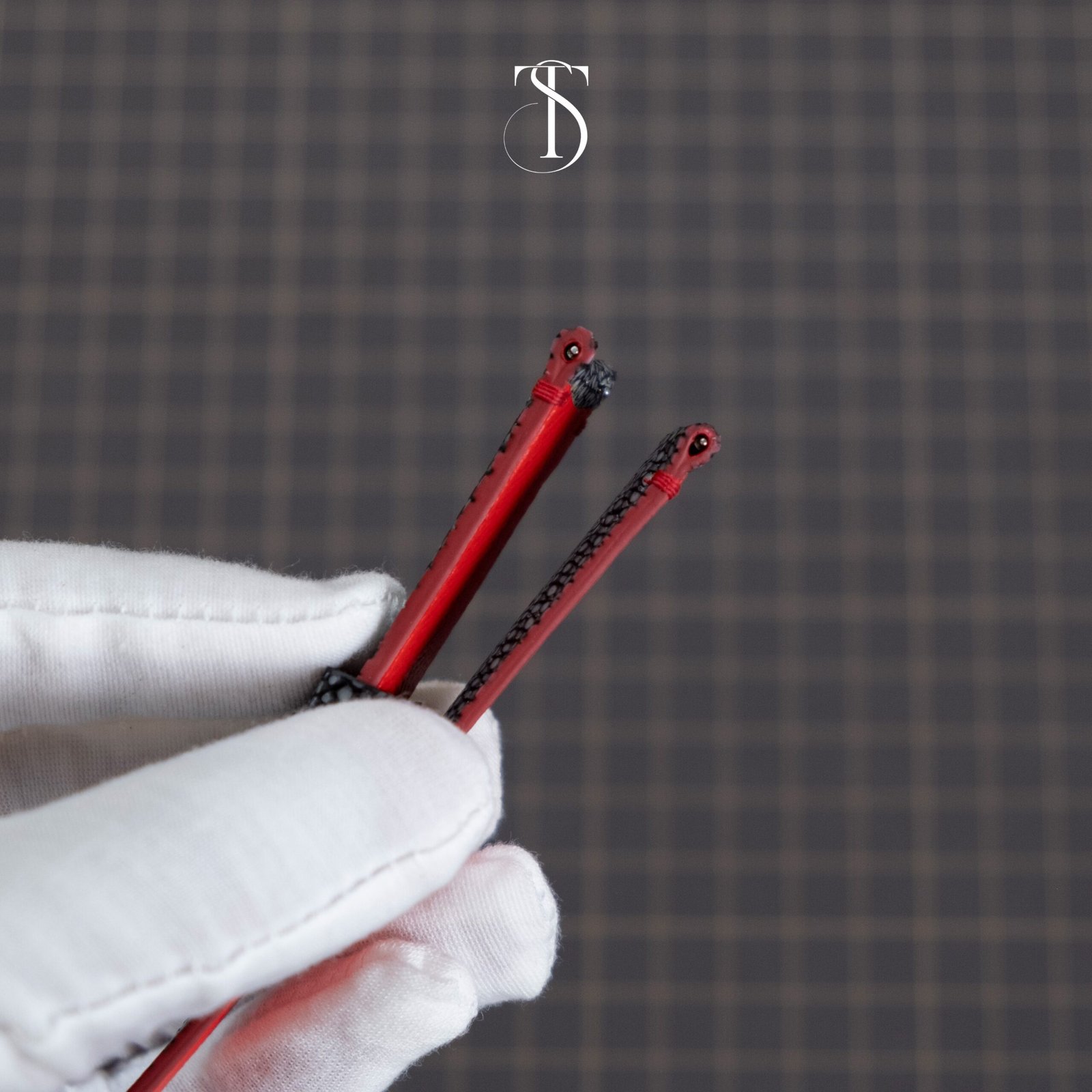 Black Stingray Strap With Red Accents for MAD 2 RED - Image 4