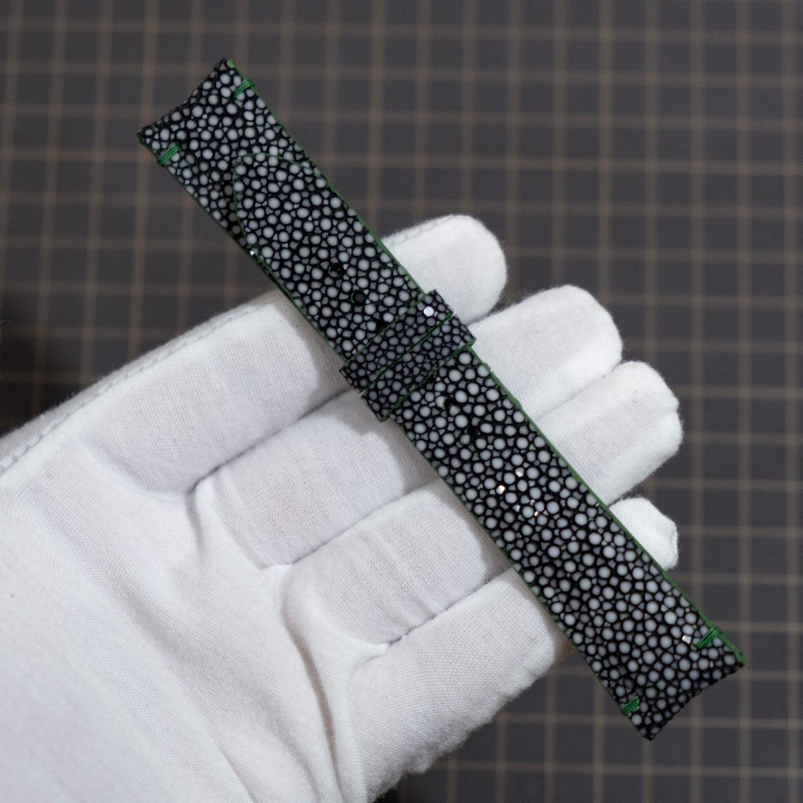 Black Stingray With Green Accents for MAD 2 4