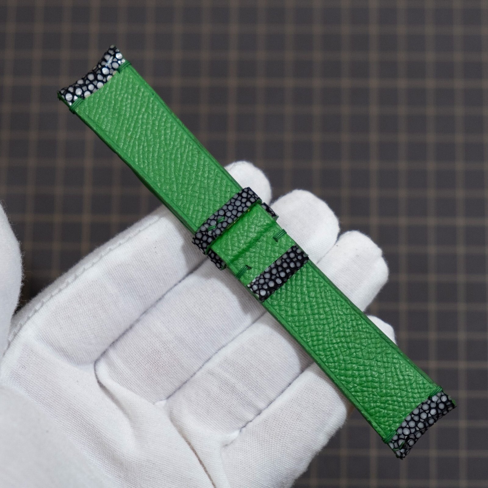 Black Stingray With Green Accents for MAD 2 5