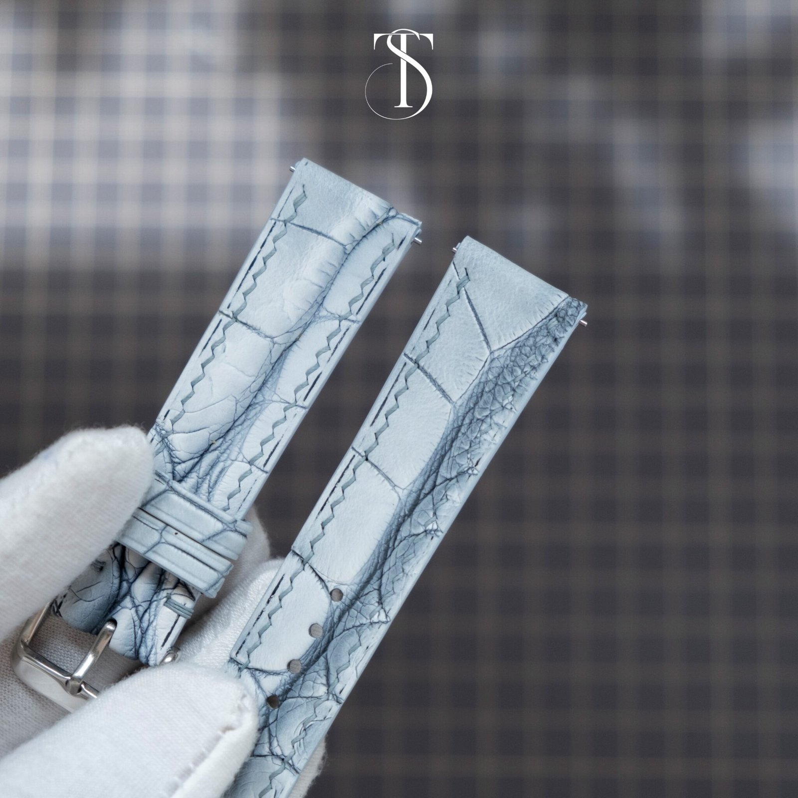 White Frost Alligator Strap Special Effect 5